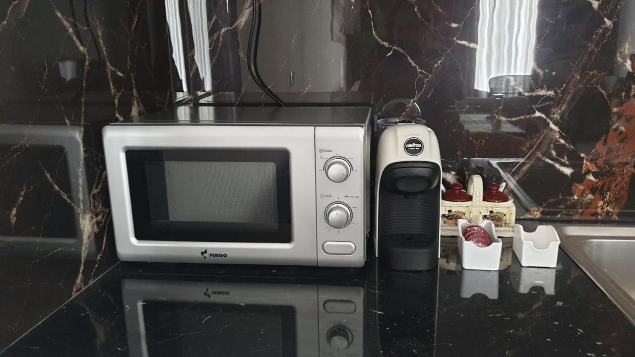 2F Saranda Apartment Buitenkant foto