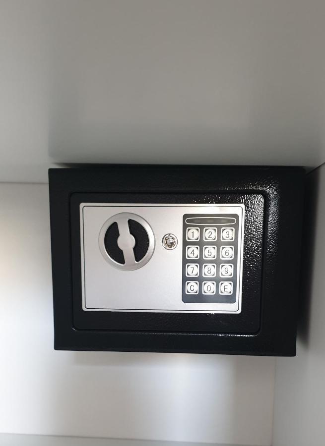 2F Saranda Apartment Buitenkant foto
