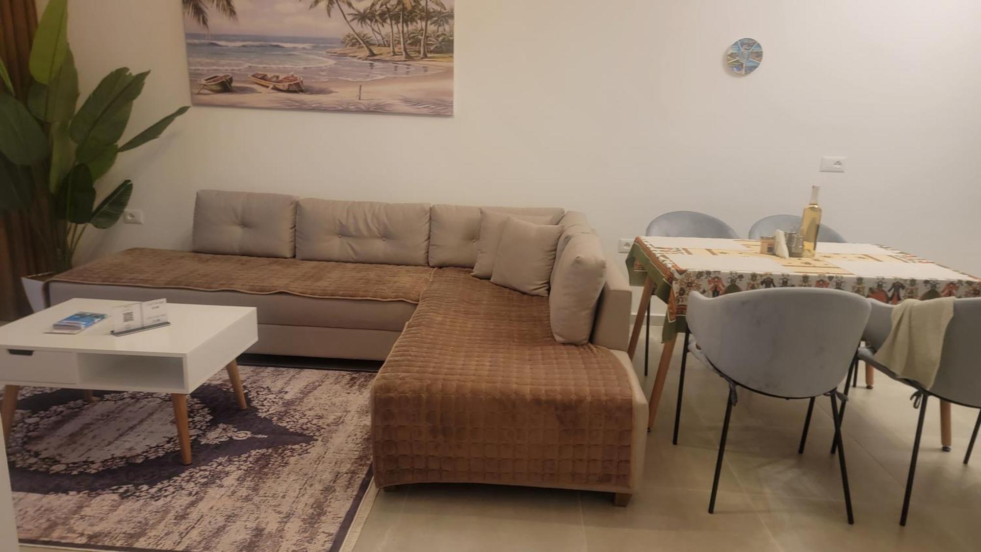 2F Saranda Apartment Buitenkant foto