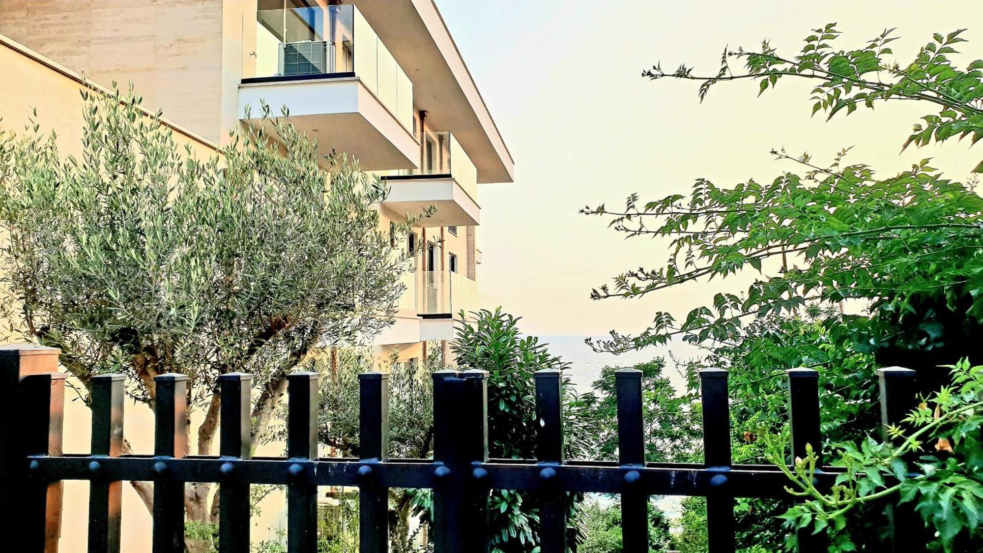 2F Saranda Apartment Buitenkant foto